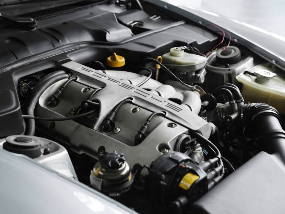 Immagine 33/43 di Porsche 968 (1992)