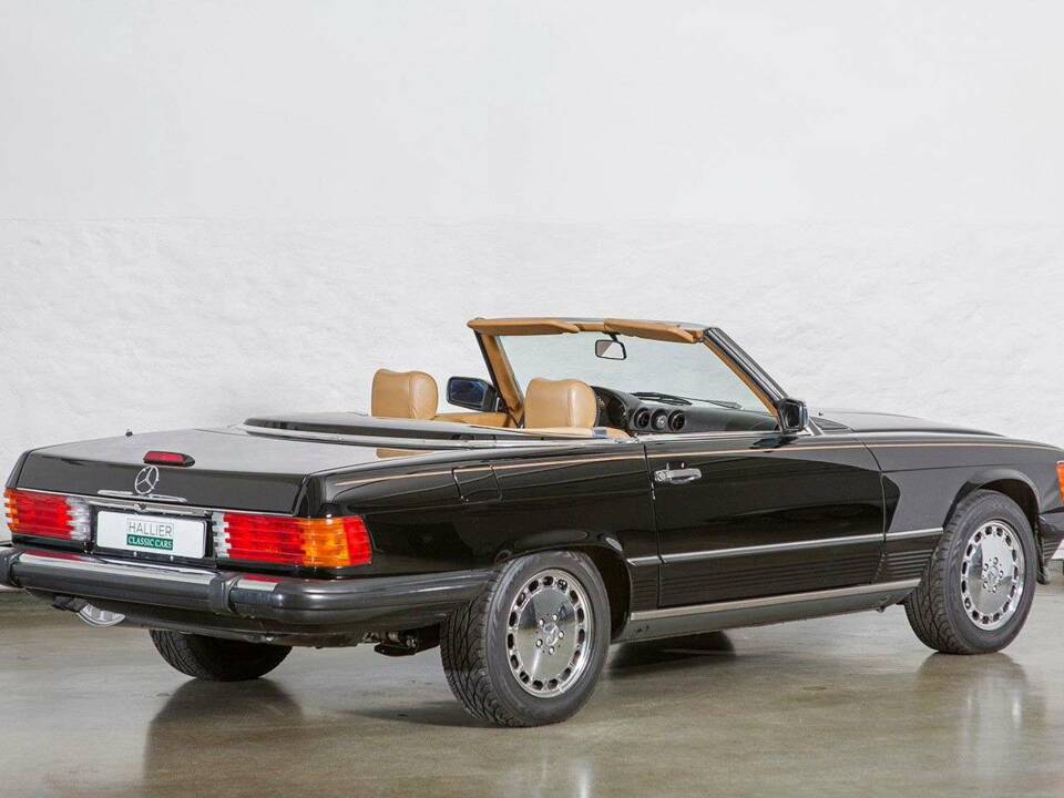 Image 9/20 of Mercedes-Benz 560 SL (1987)
