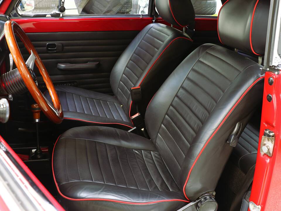 Immagine 26/34 di Volkswagen Beetle 1303 LS (1978)