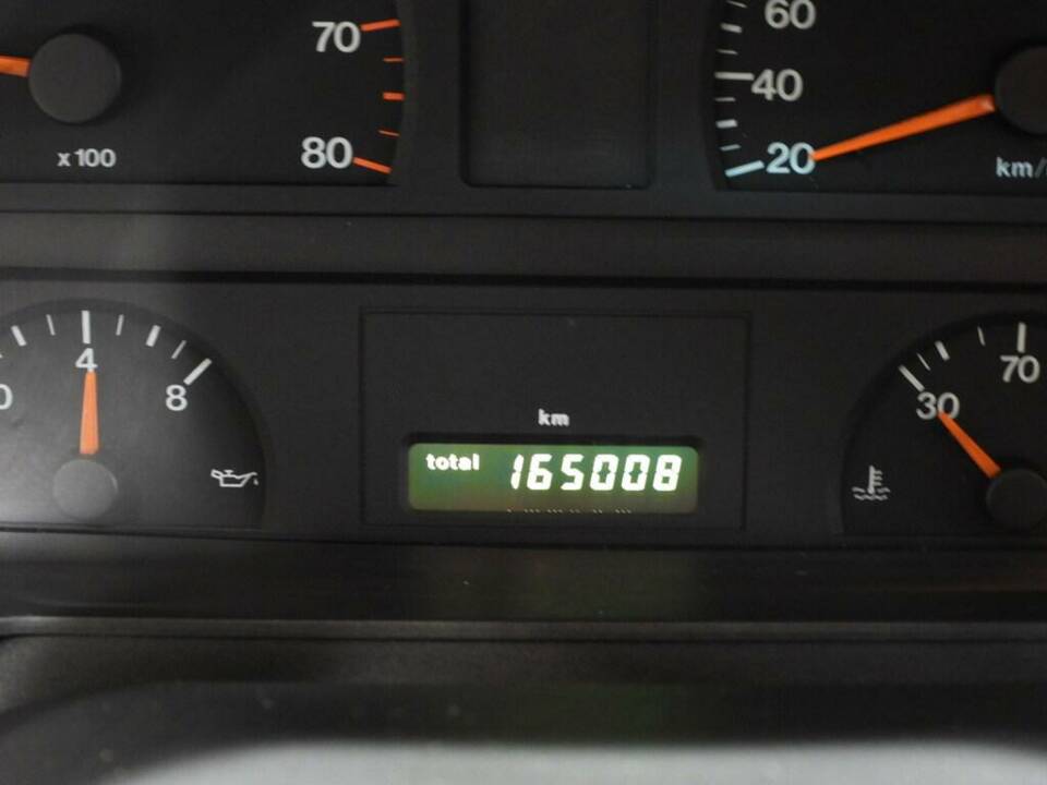 Image 8/15 de Alfa Romeo 164 3.0 24V Q4 (1994)