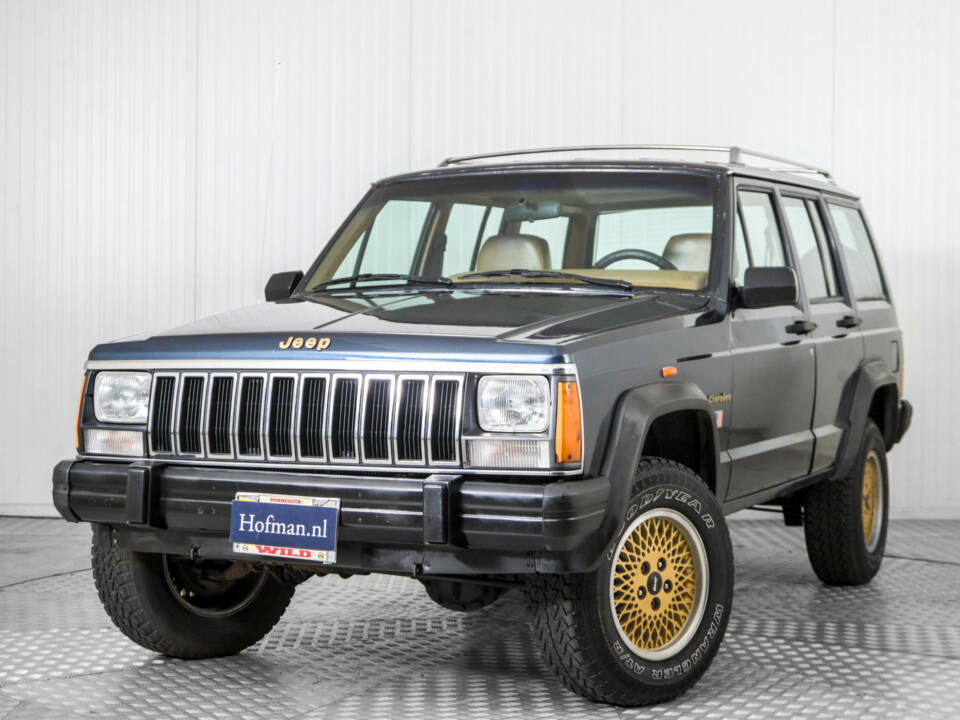 Image 3/50 de Jeep Cherokee 2.8L V6 (1986)