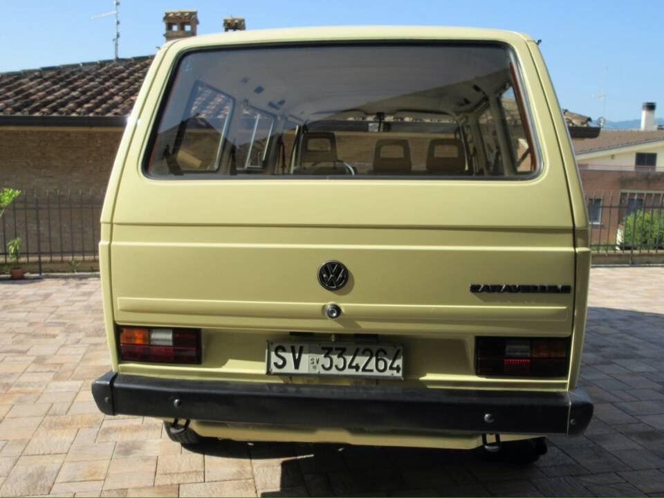 Image 5/40 of Volkswagen T3 Caravelle 2.0 (1987)