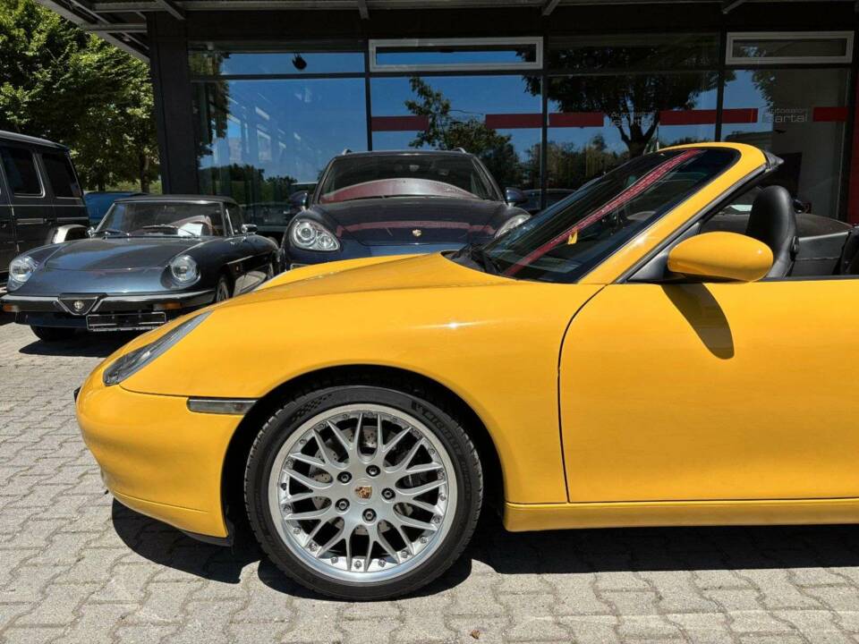 Image 9/30 of Porsche 911 Carrera (1999)