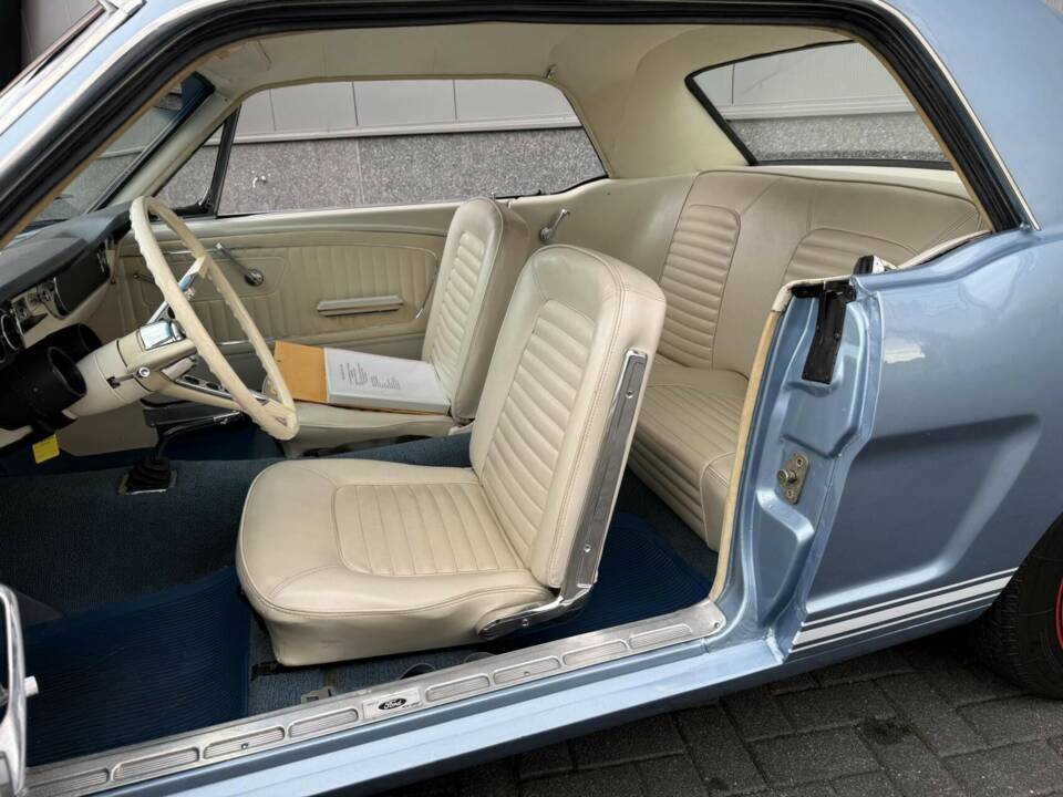 Immagine 36/50 di Ford Mustang 289 (1966)