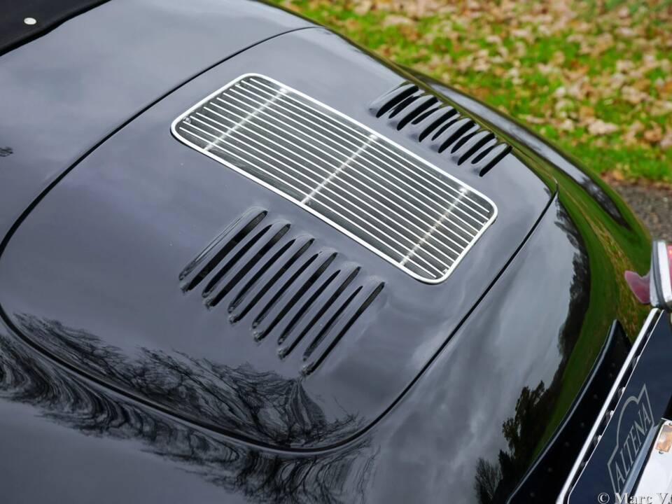 Image 37/49 of Porsche 356 C 1600 (1965)