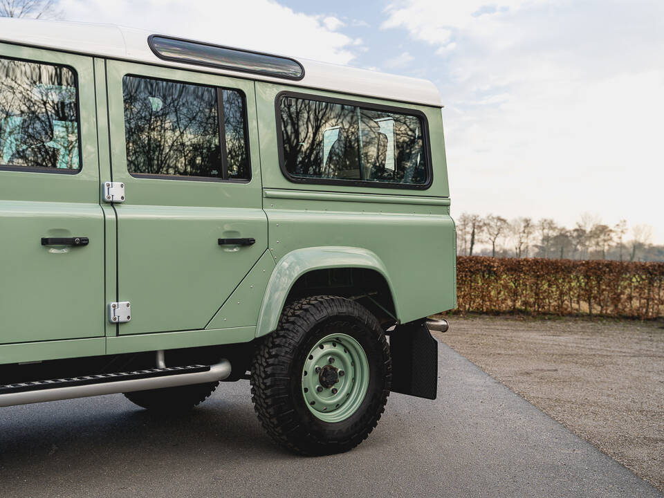 Bild 26/37 von Land Rover Defender (2016)