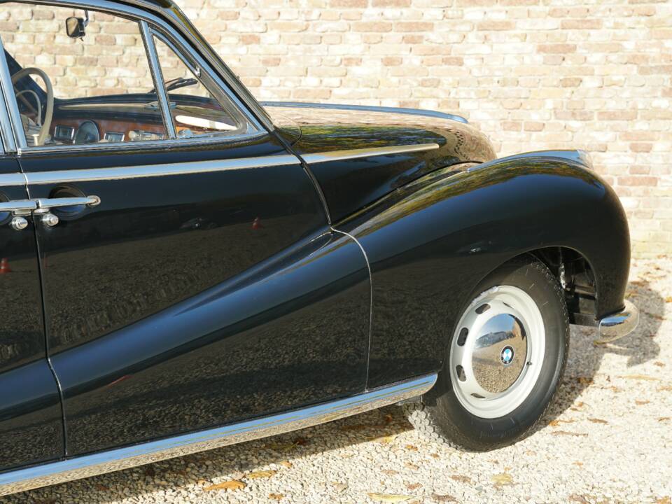 Afbeelding 29/50 van BMW 502 - 3.2 Litre (1958)