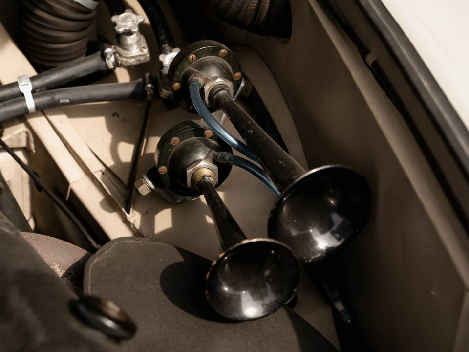 Image 18/54 de Alfa Romeo 1900 TI Super Berlina (1955)