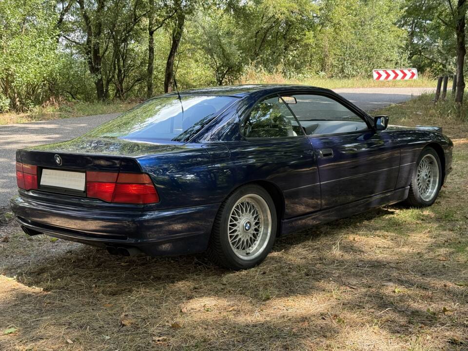 Image 3/22 of BMW 850i (1990)