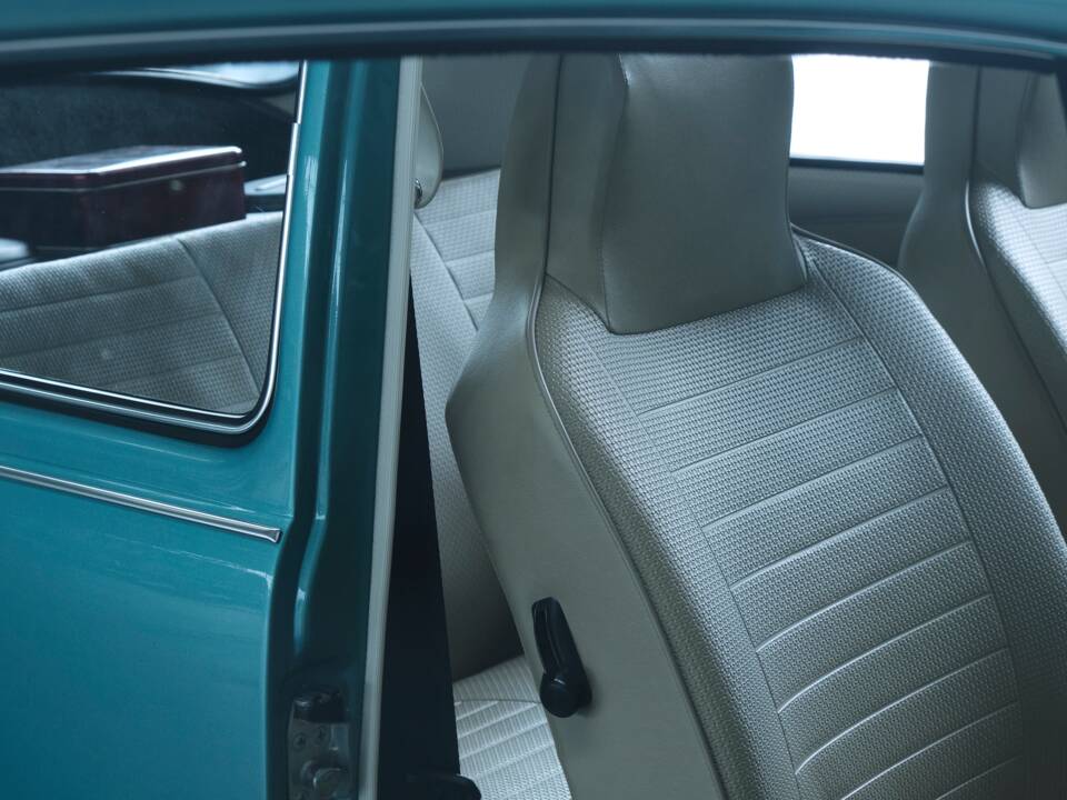 Bild 31/50 von Volkswagen Käfer 1300 (1973)