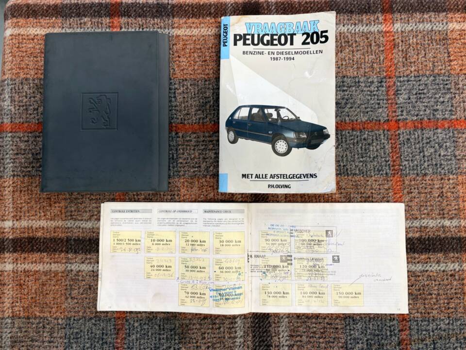 Image 9/20 of Peugeot 205 Roland Garros (1992)