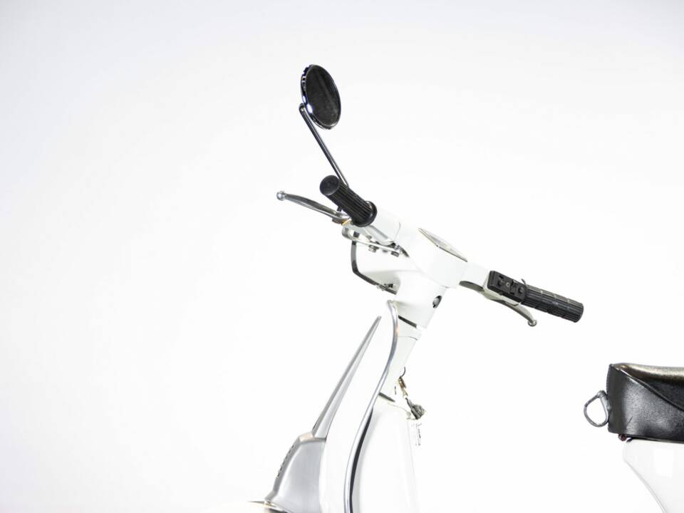 Imagen 23/50 de Piaggio Vespa 50 N Special (1979)