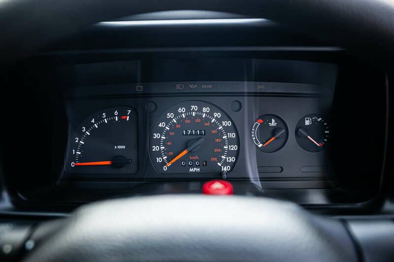 Bild 37/49 von Ford Escort turbo RS (1988)