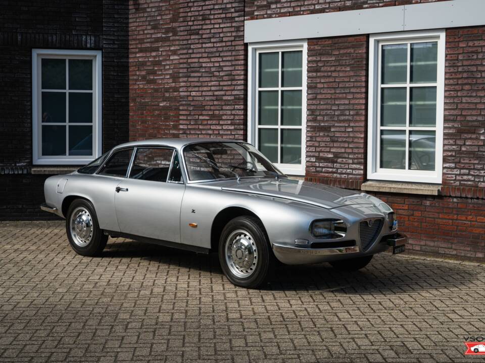 Bild 38/38 von Alfa Romeo 2600 Sprint Zagato (1968)