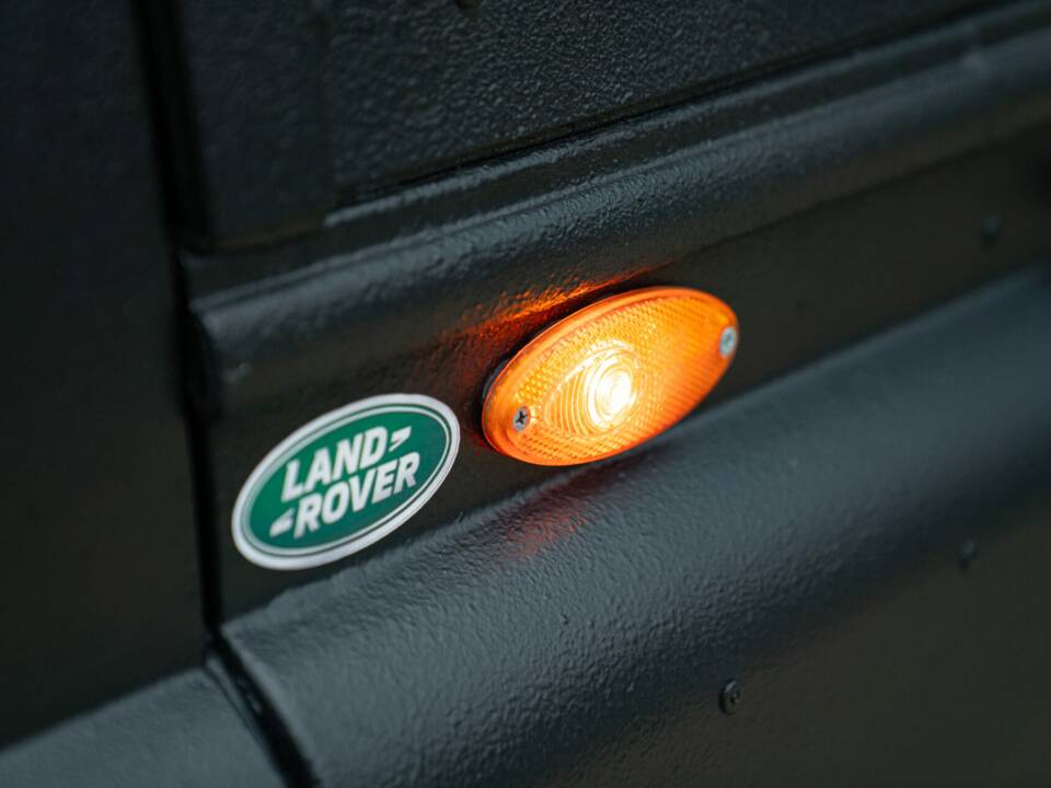 Bild 12/50 von Land Rover 90 (1985)