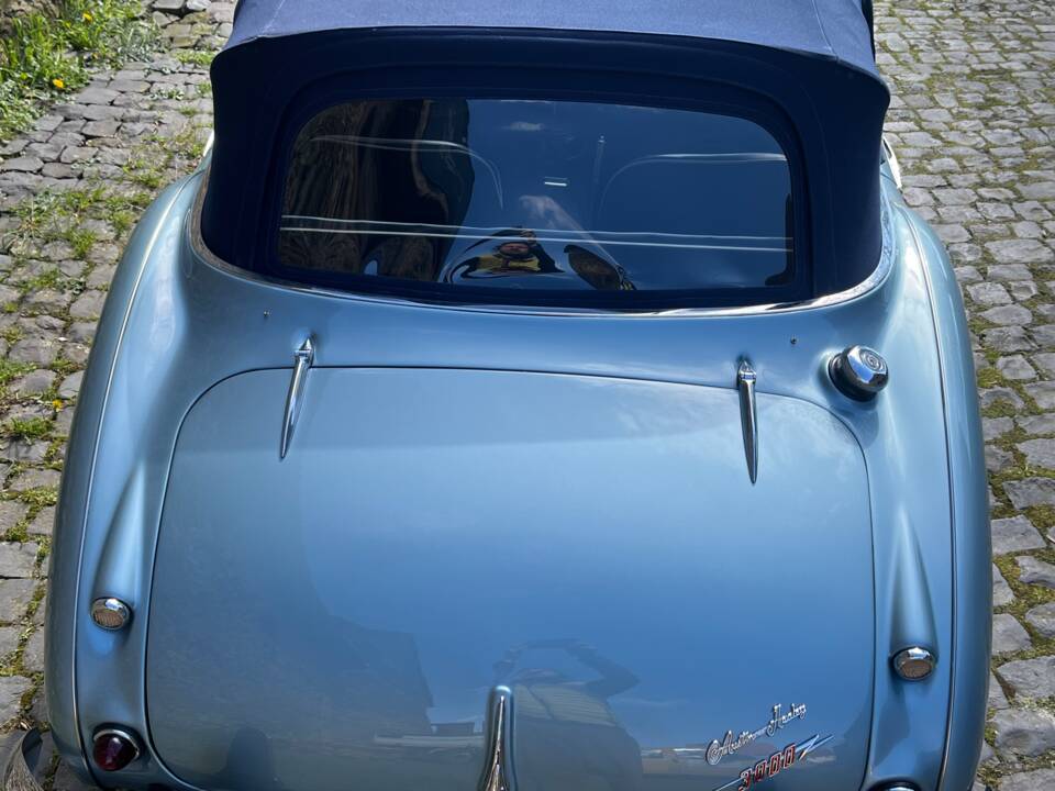 Image 32/40 of Austin-Healey 3000 Mk II (BJ7) (1963)