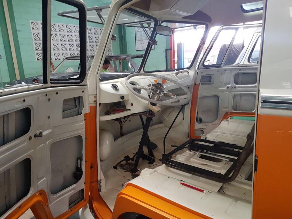 Image 16/50 of Volkswagen T1 Samba 1.2 (1962)
