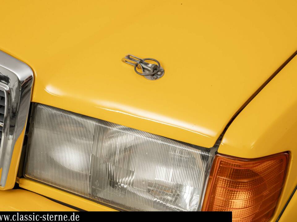 Imagen 7/15 de Mercedes-Benz 190 E 2.5-16 Evolution II (1990)