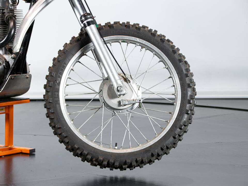 Bild 50/50 von BSA DUMMY (1974)