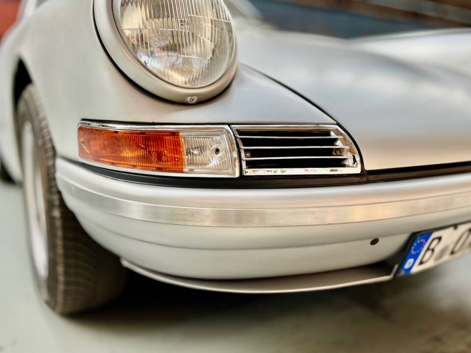 Bild 95/99 von Porsche 911 Carrera 3.2 (1983)