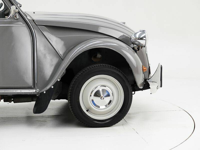 Image 10/15 of Citroën 2 CV 6 (1982)