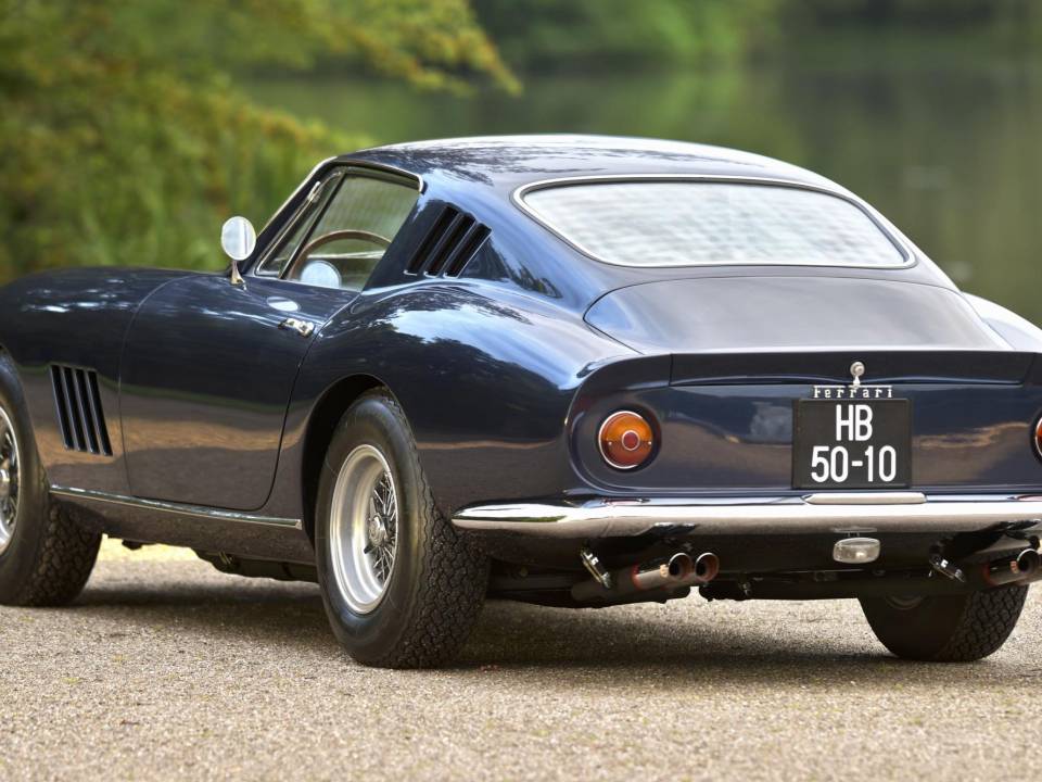 Immagine 7/50 di Ferrari 275 GTB (1965)