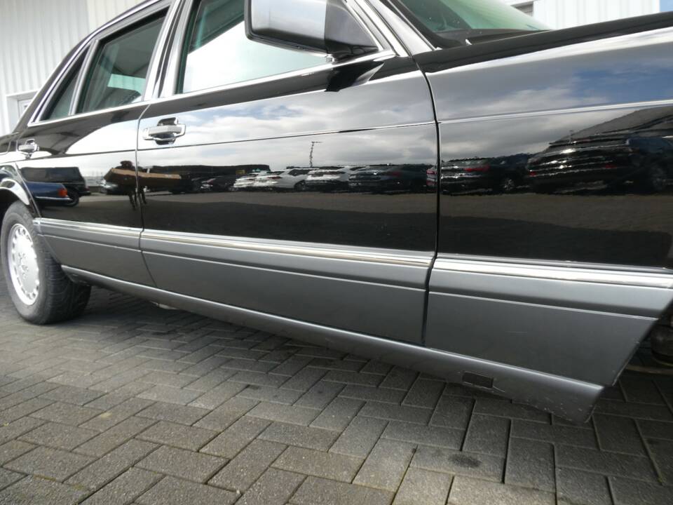 Image 19/22 of Mercedes-Benz 500 SEL Guard (1991)