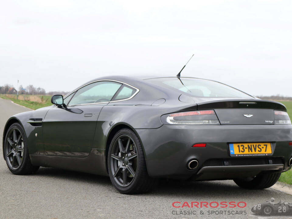 Bild 31/37 von Aston Martin V8 Vantage (2005)
