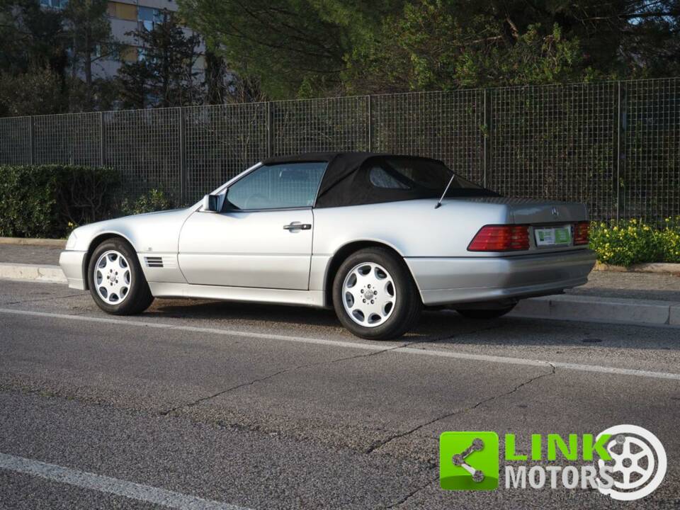 Imagen 3/10 de Mercedes-Benz 300 SL-24 (1993)