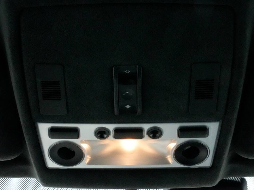 Bild 45/46 von BMW M5 (2005)