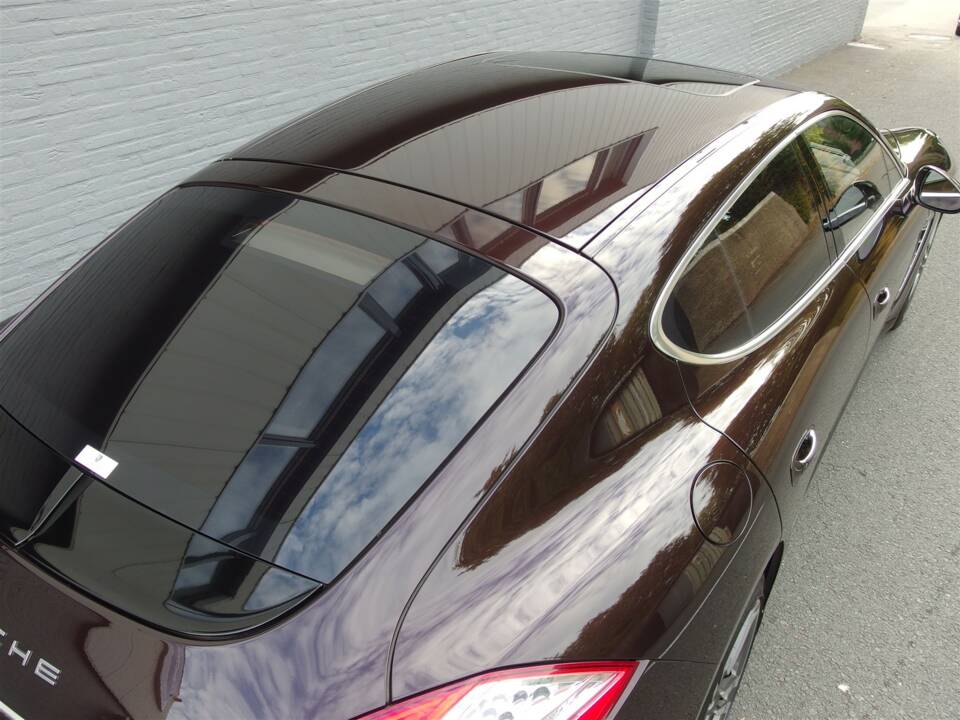 Bild 35/98 von Porsche Panamera Turbo (2009)