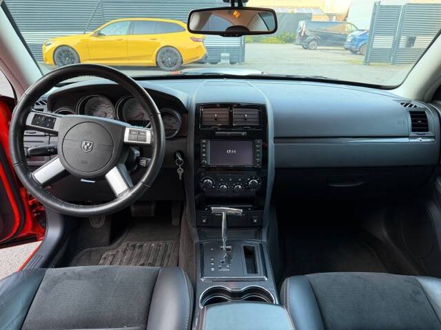 Image 9/28 de Dodge Charger SRT8 (2009)