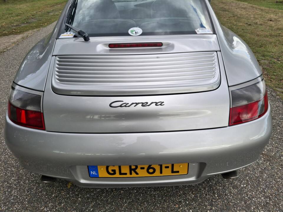 Bild 6/8 von Porsche 911 Carrera (1998)