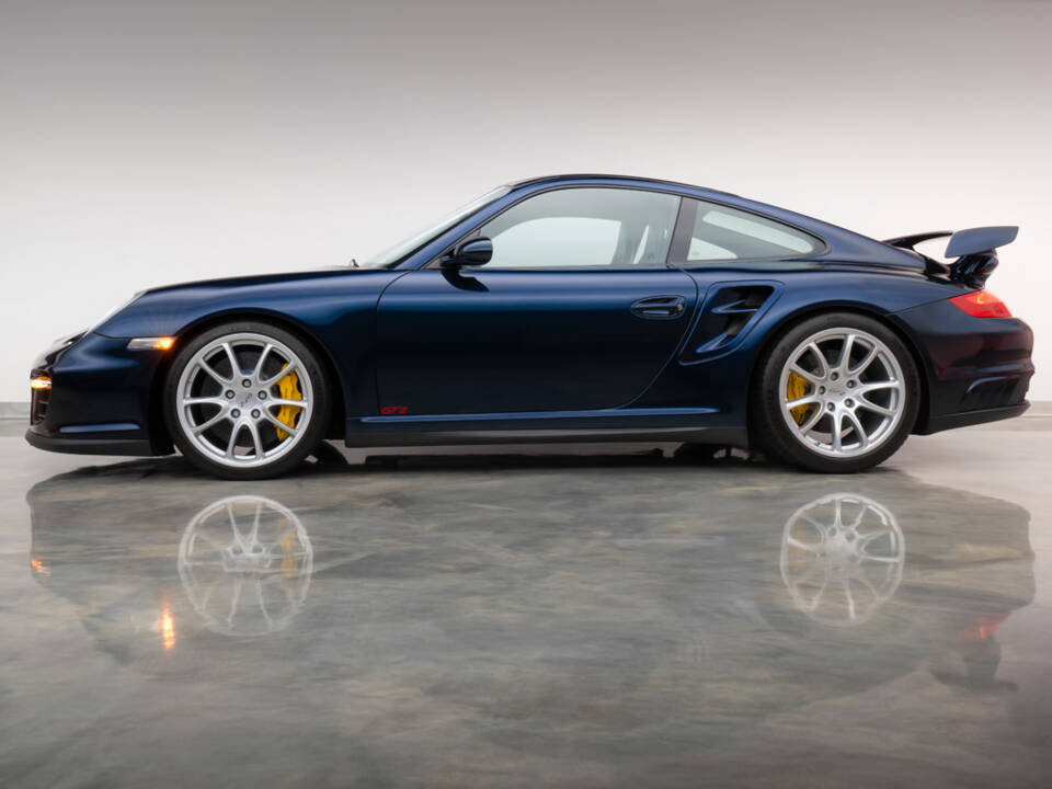 Bild 9/42 von Porsche 911 GT2 (2008)