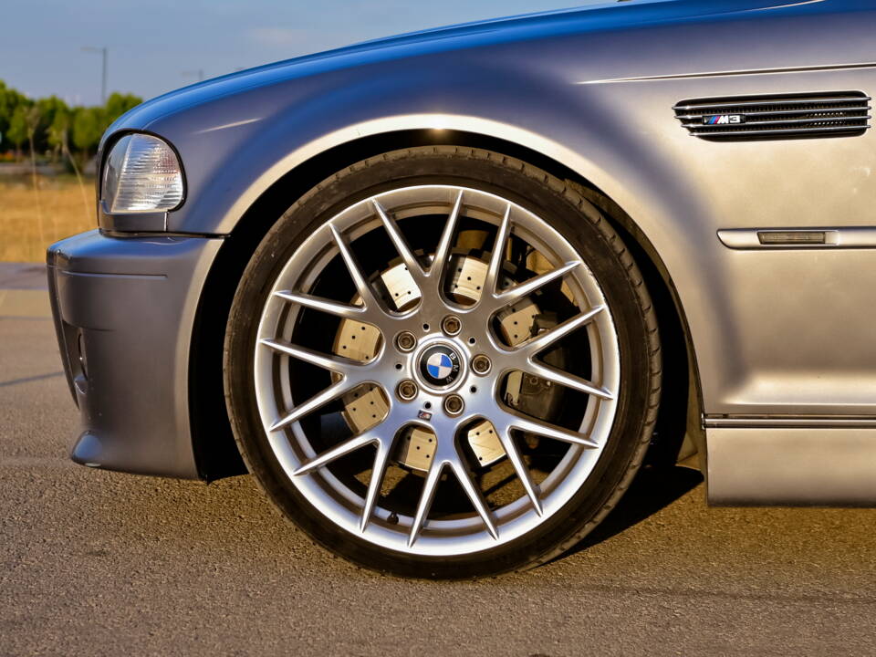 Immagine 57/61 di BMW M3 (2005)