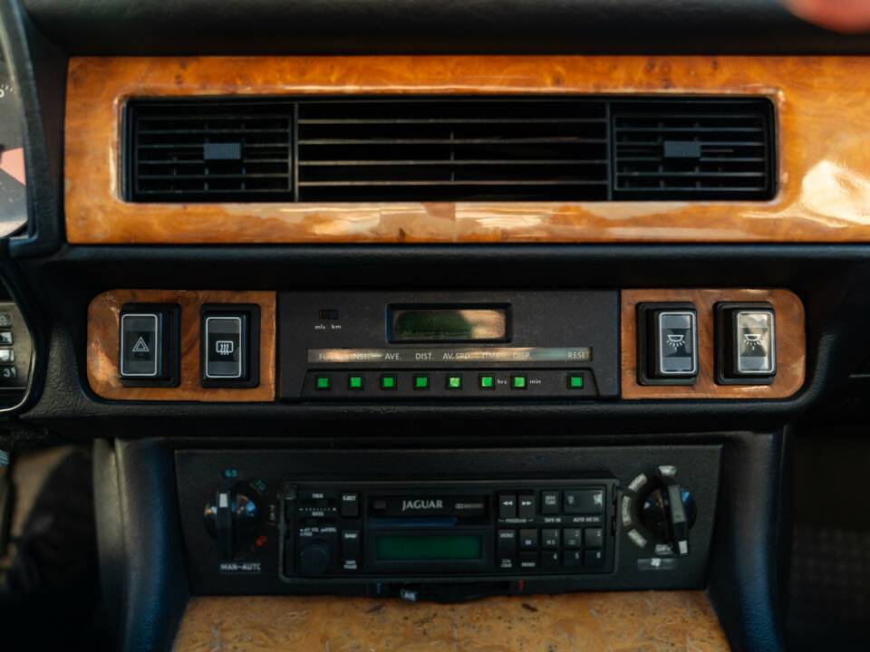 Afbeelding 40/42 van Jaguar XJ-S 3.6 (1990)