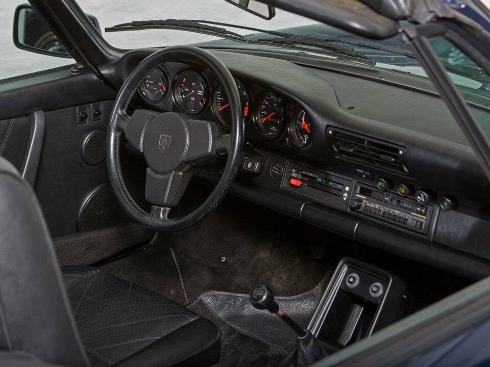 Bild 25/36 von Porsche 911 Carrera 3.2 (1987)