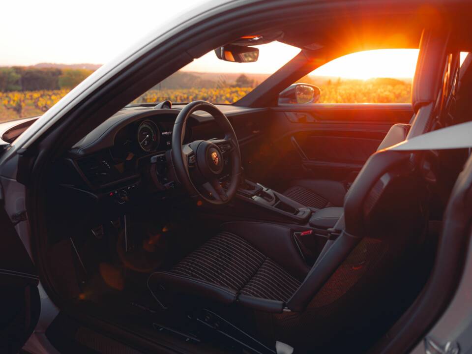 Imagen 79/80 de Porsche 911 S/T (2023)
