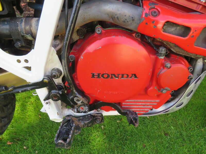 Bild 26/47 von Honda DUMMY (1985)