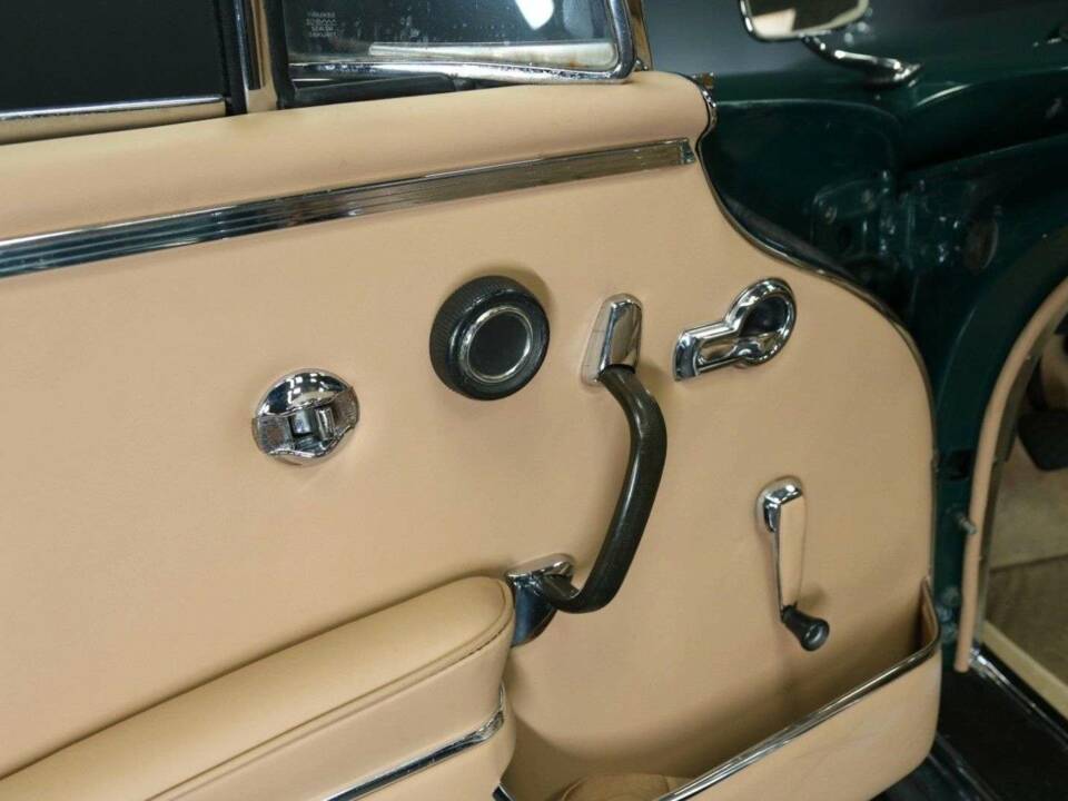 Bild 11/50 von Mercedes-Benz 250 SE (1966)