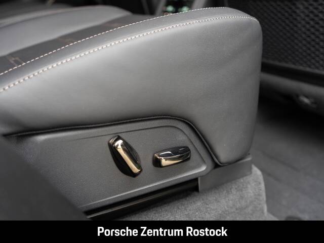 Imagen 13/35 de Porsche Cayenne Turbo E-Hybrid (1900)
