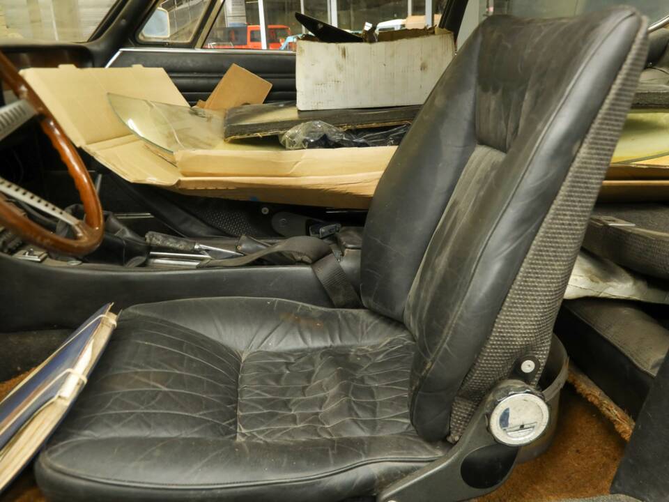 Image 30/48 of FIAT Dino Coupe (1968)