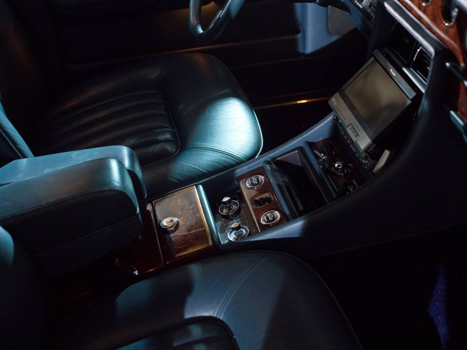 Bild 43/51 von Bentley Turbo R (1986)