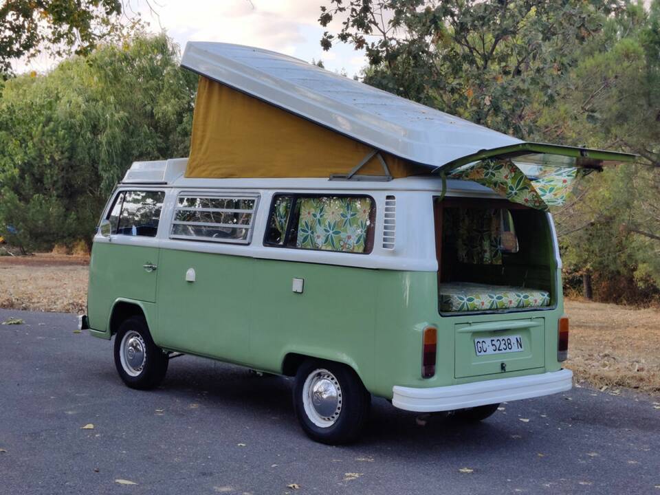 Image 4/8 of Volkswagen T2 Brasil Camper (1979)