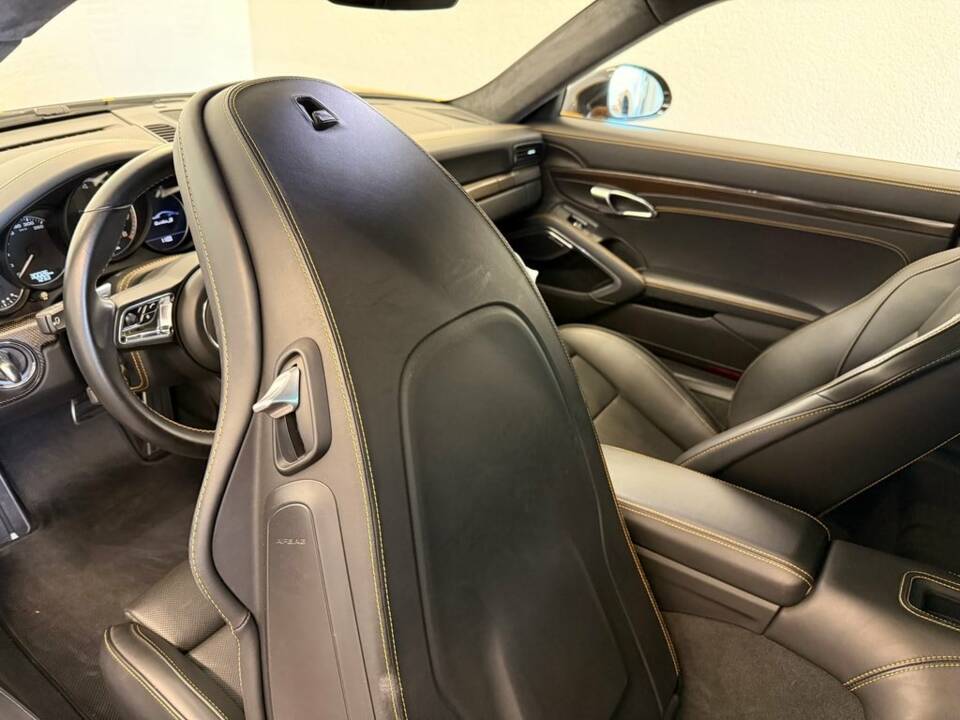 Afbeelding 21/28 van Porsche 911 Turbo S Exclusive (2018)