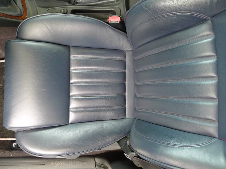 Image 35/39 of Alfa Romeo 156 2.5 V6 (1998)