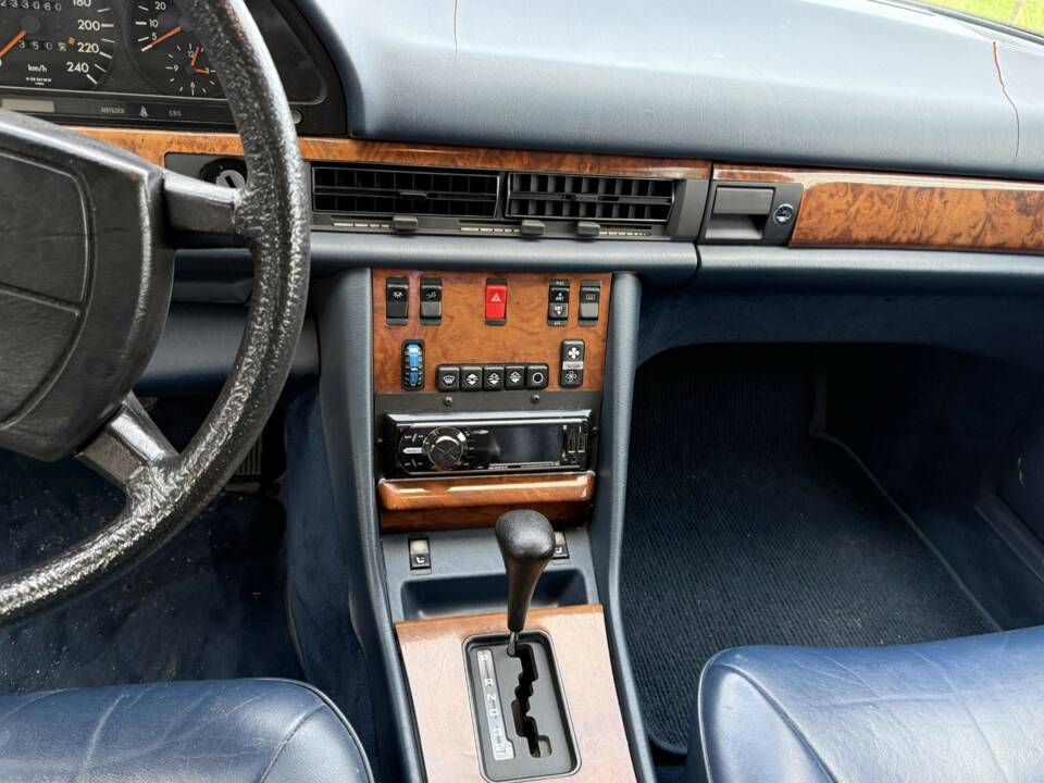 Bild 15/20 von Mercedes-Benz 500 SEL (1985)