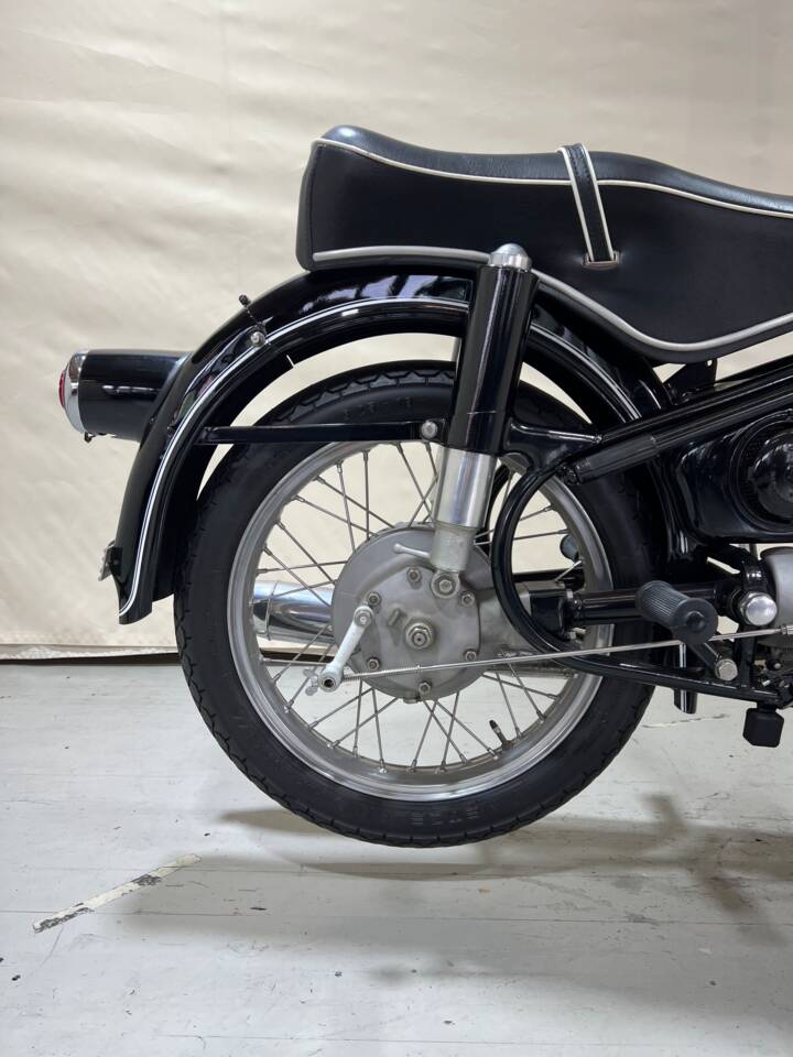 Afbeelding 4/16 van BMW R 26 (1958)