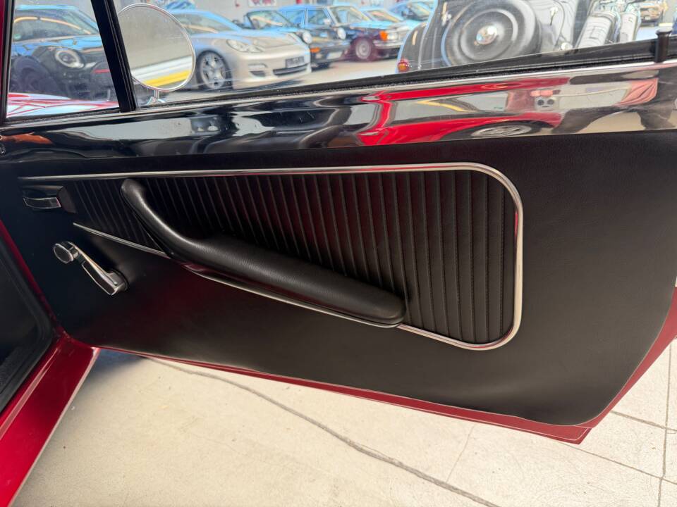 Immagine 13/50 di Alfa Romeo Junior Zagato GT 1300 (1972)