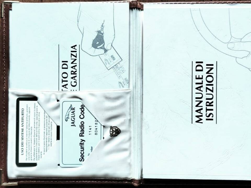 Bild 60/65 von Jaguar XKR (1998)